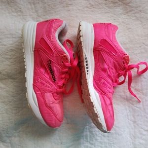 Reebok Ventilator Hexalite Sneakers